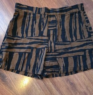 Banana Republic Brown and Black Linen Blend Shorts L